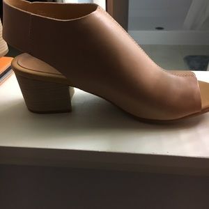 Leather sandal - very neutral. NWOT